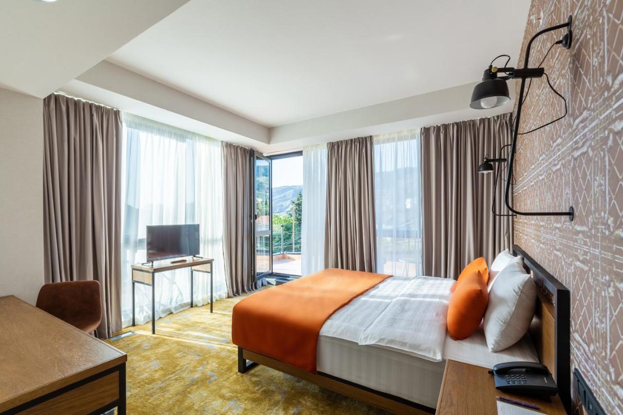 Biography Design Tbilisi Hotel Екстериор снимка