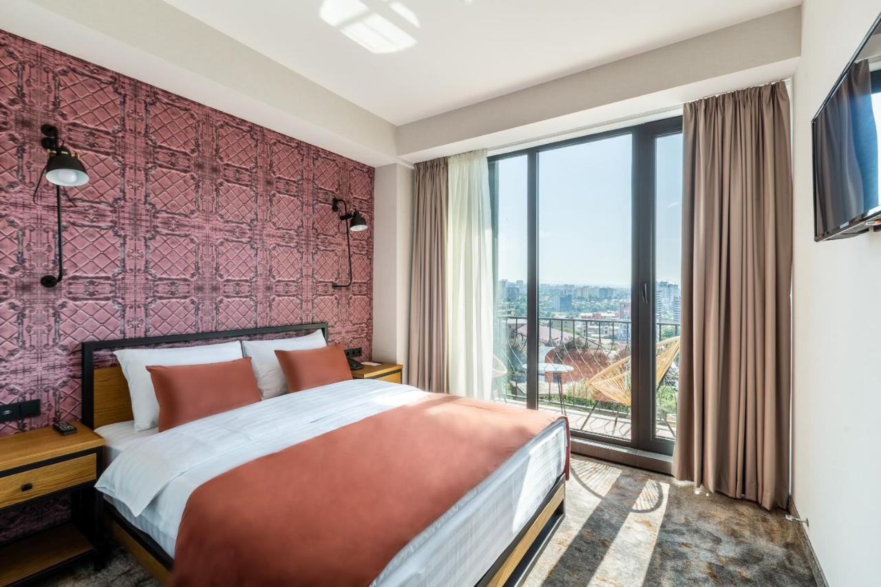 Biography Design Tbilisi Hotel Екстериор снимка