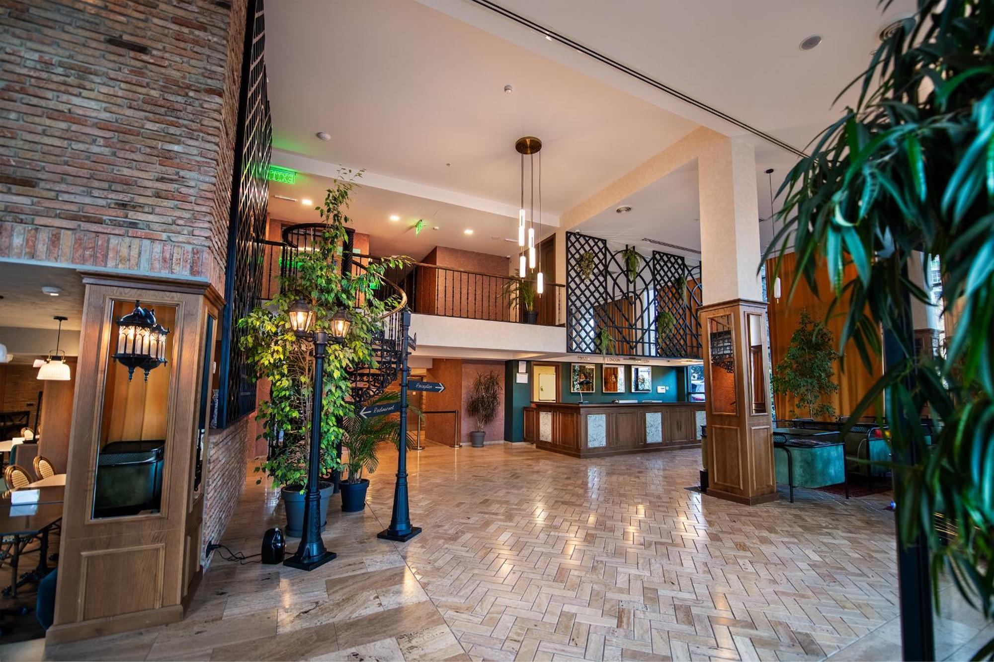 Biography Design Tbilisi Hotel Екстериор снимка